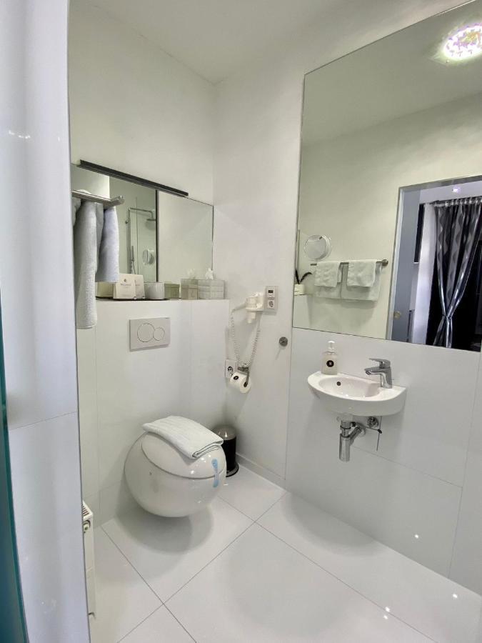 Boe21 Luxusappartement Buttgen Bagian luar foto